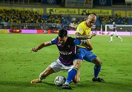 Sandro, en la primera vuelta ante el Eibar.
