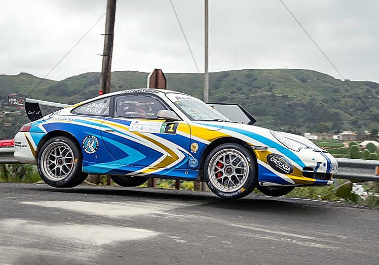 Espectacularidad del dúo Martínez-Viera a lo largo del trazado de una edición anterior.