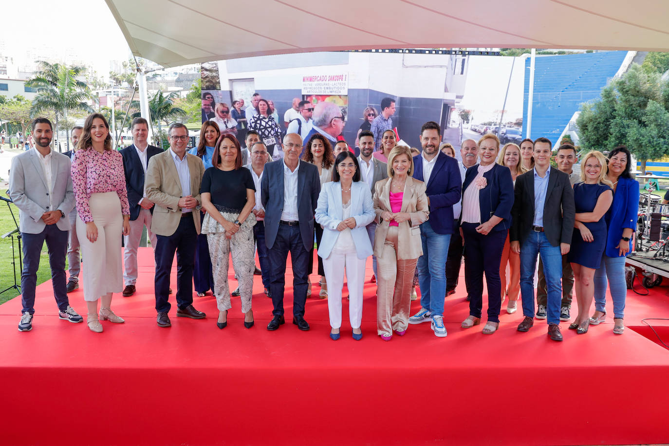 Imagen secundaria 1 - Darias destaca la «experiencia» de sus compañeros de lista