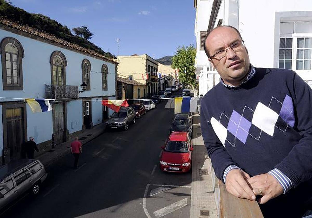 Dámaso Arencibia es alcalde de Valleseco desde hace 16 años.