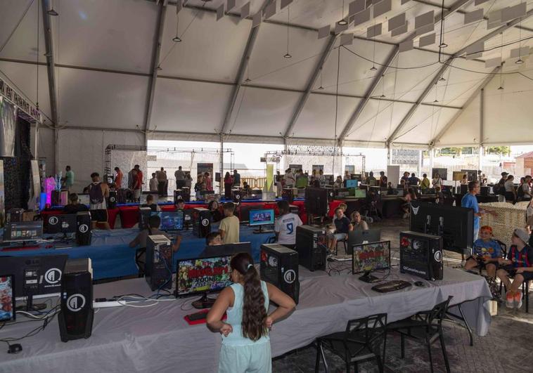Gamers, amantes del manga y del K-Pop, en el 5º Mogán Young Fest