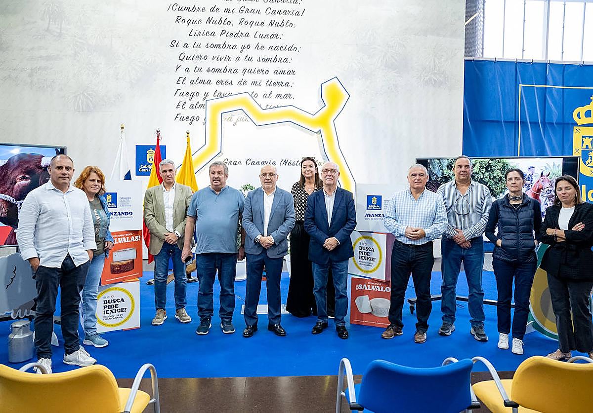 Asistentes a la presentación del XXX Concurso de Ganado Selecto de Gran Canaria.