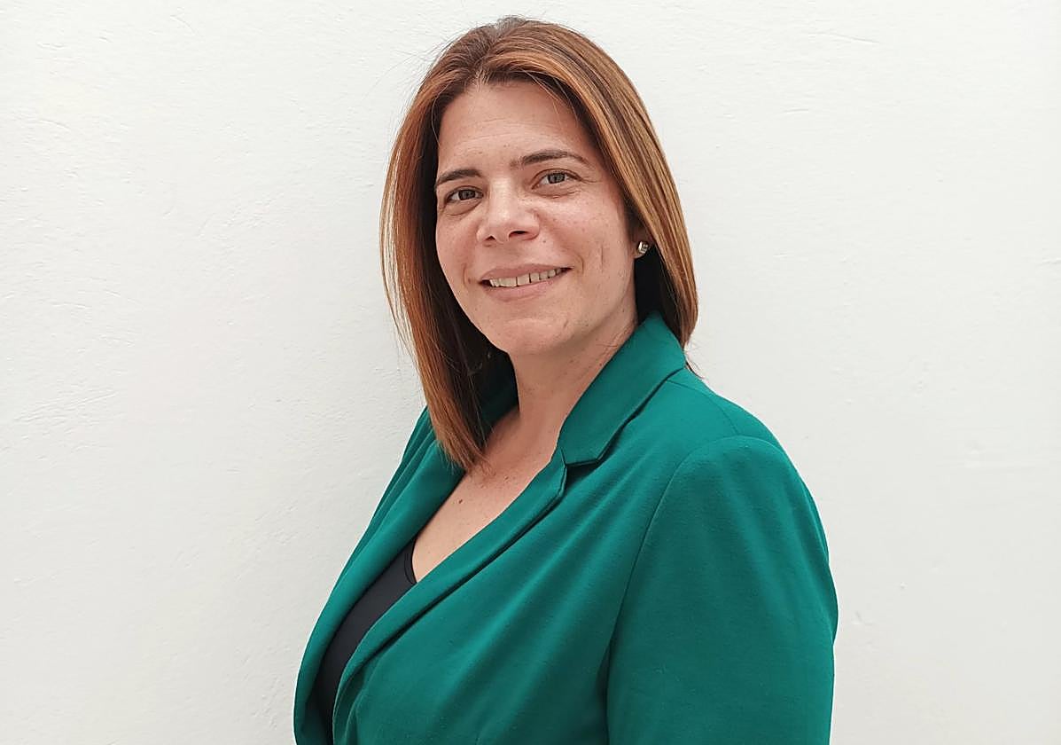 La escritora e investigadora Salvadora Luján-Román.