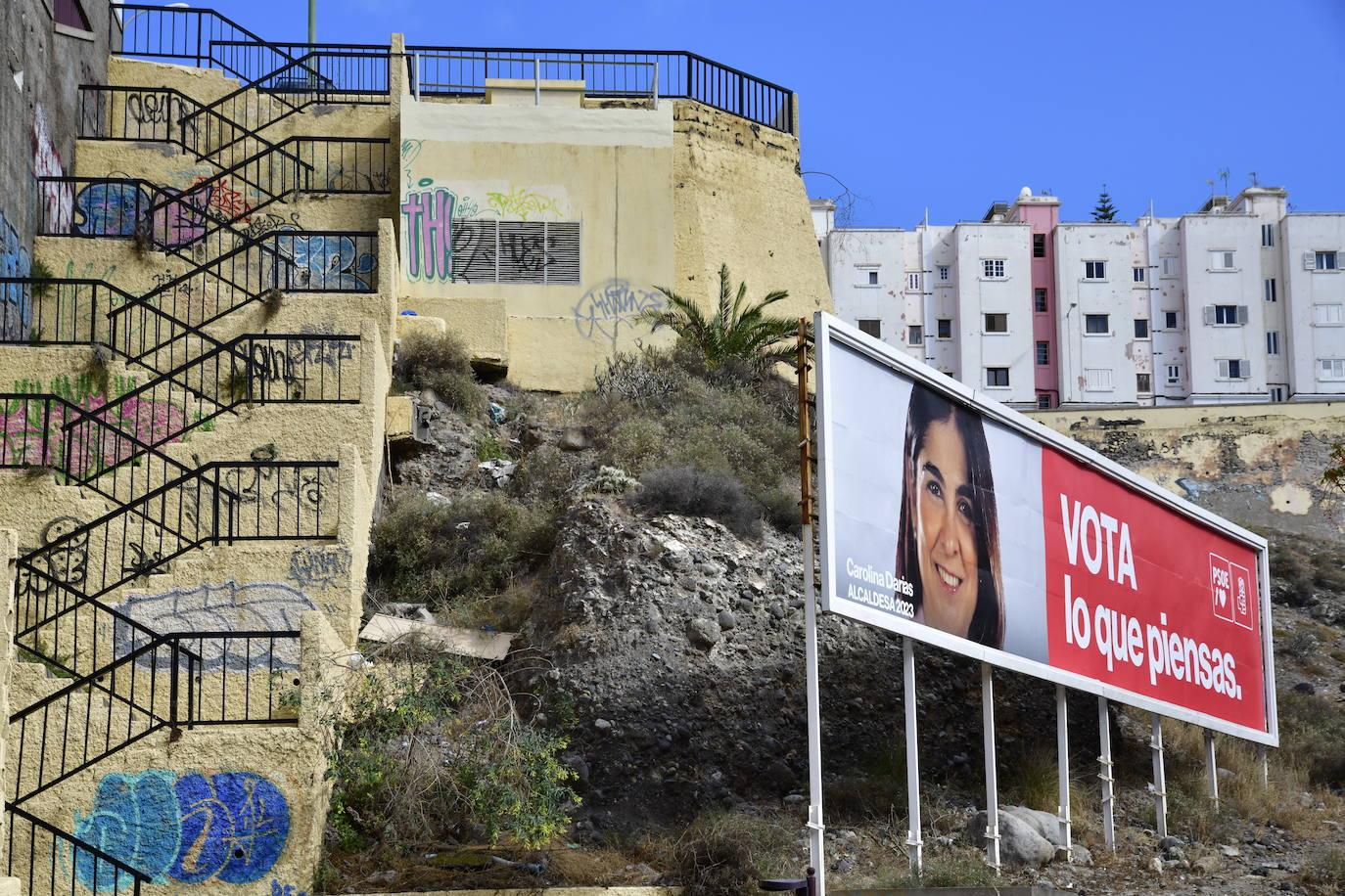 La marea de los carteles electorales inunda Gran Canaria