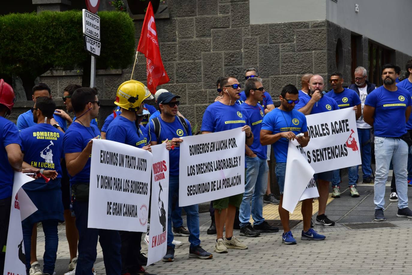 Los bomberos salen a la calle «desMoralizados»