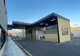 La sala provisional de espera se sitúa en frente de Urgencias.