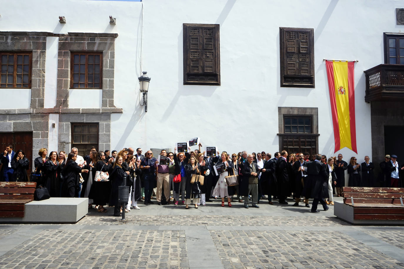 Los letrados del turno piden mejoras y censuran la actitud de un juez