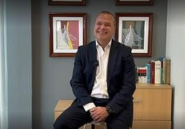 El lado más personal de Augusto Hidalgo