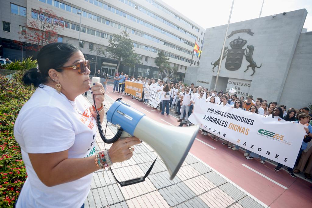 Los médicos canarios salen a la calle