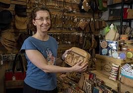 Eva Pérez, artesana que pide potenciar la actividad comercial en San Mateo.