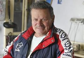 Ladislao Rodríguez Bonilla, antes del cierre de su popular peluquería.