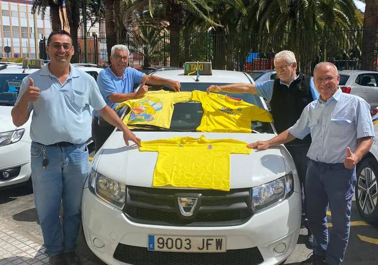 Los taxistas animan a la UD Las Palmas.