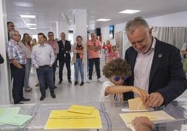Los candidatos y candidatas al Gobierno de Canarias también votan