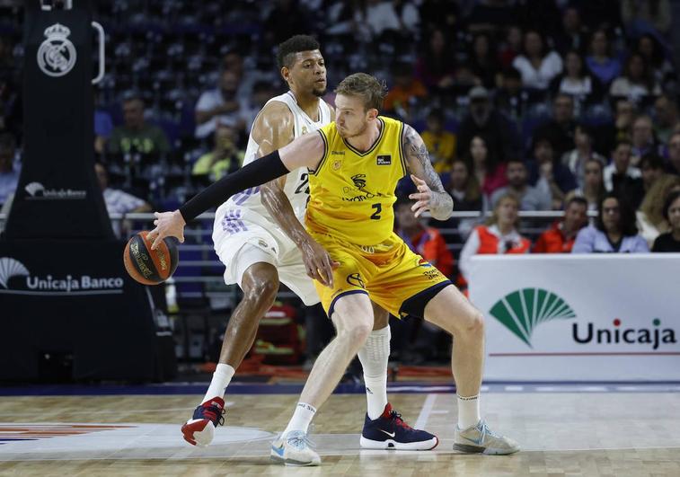 Balcerowski y Tavares.