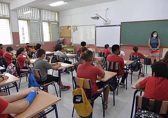 Foto de archivo de un aula de Primaria de un colegio en la capital grancanaria.