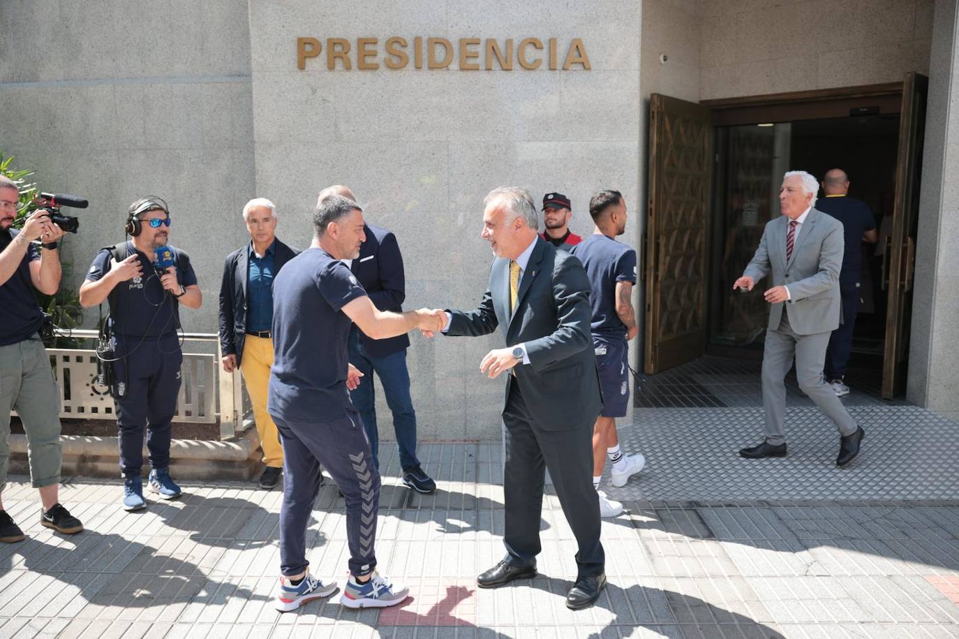 La UD Las Palmas visita la Presidencia del Gobierno