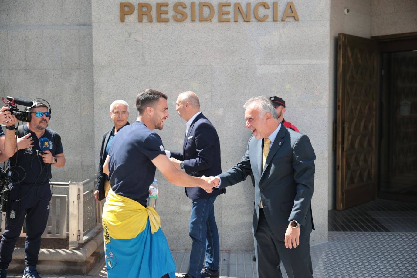 La UD Las Palmas visita la Presidencia del Gobierno