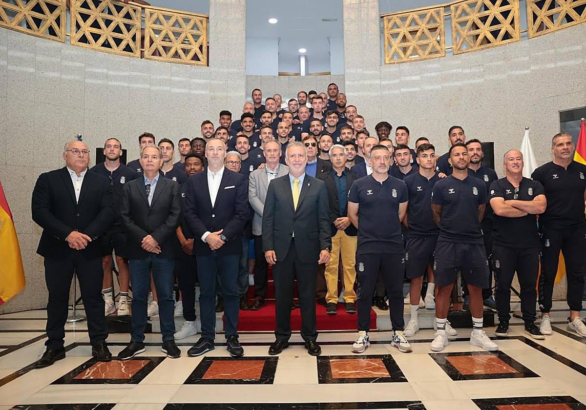 La UD Las Palmas visita la Presidencia del Gobierno