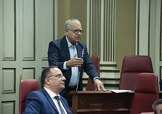 El presidente de Agrupación Socialista Gomera, Casimiro Curbelo.