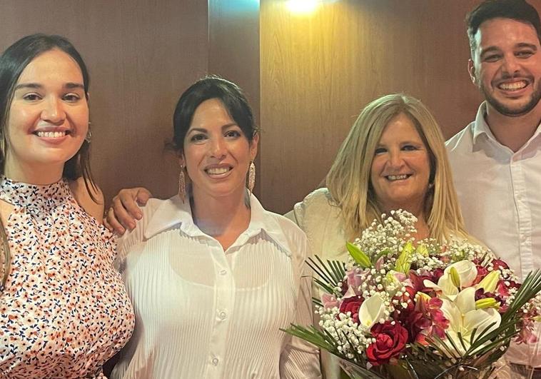 Katherine, Eulogio y Silvia terminan su residencia médica