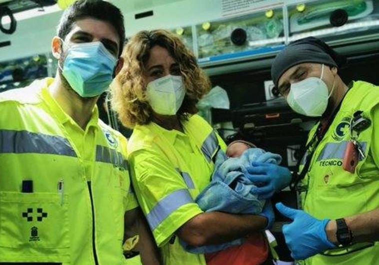 El SUC atiende en La Laguna el parto de una mujer en su casa