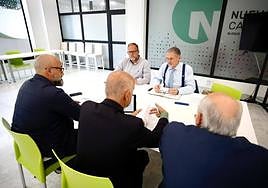 La reunión entre NC y PSOE en Las Palmas de Gran Canaria, en imágenes