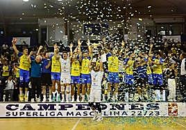 Celebración del Guaguas de su última Liga.