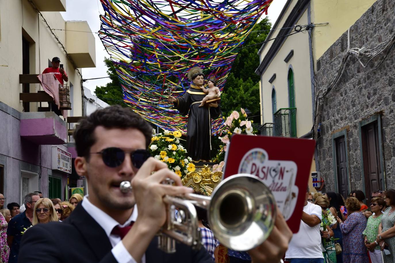 Más políticos que santos en la procesión de San Antonio el Chico en Mogán