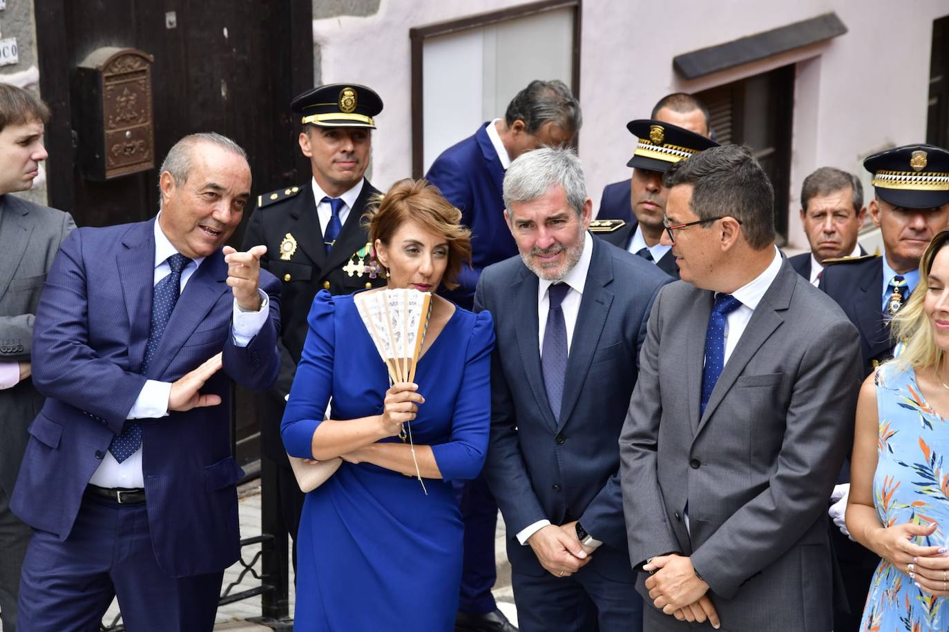 Más políticos que santos en la procesión de San Antonio el Chico en Mogán