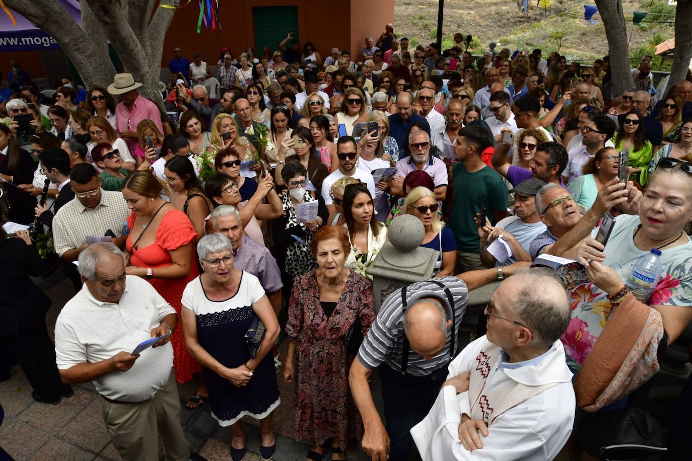 Más políticos que santos en la procesión de San Antonio el Chico en Mogán
