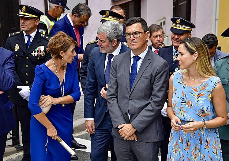 En primer término, Onalia Bueno, Fernando Clavijo, Pablo Rodríguez y María Fernández.