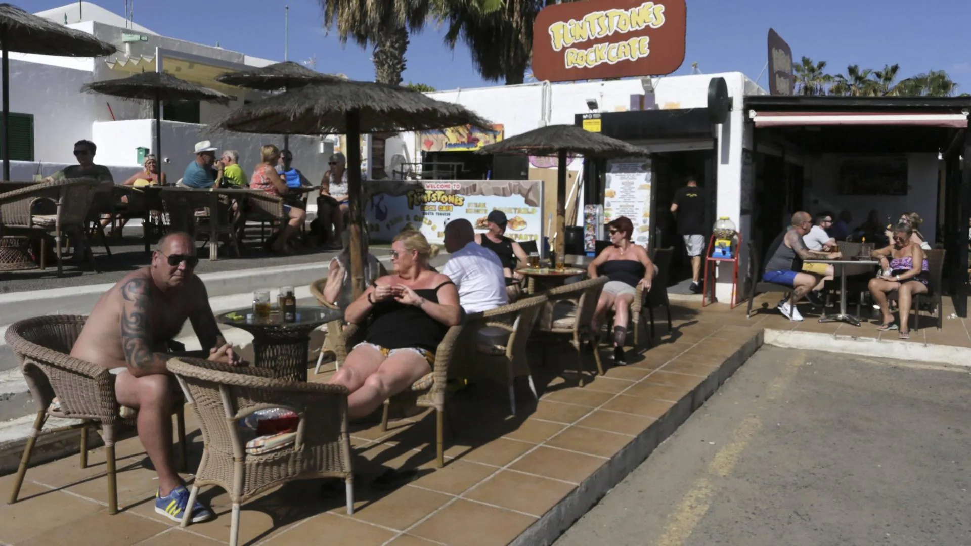 Bookings for the summer stagnate and lower expectations in the Canary Islands