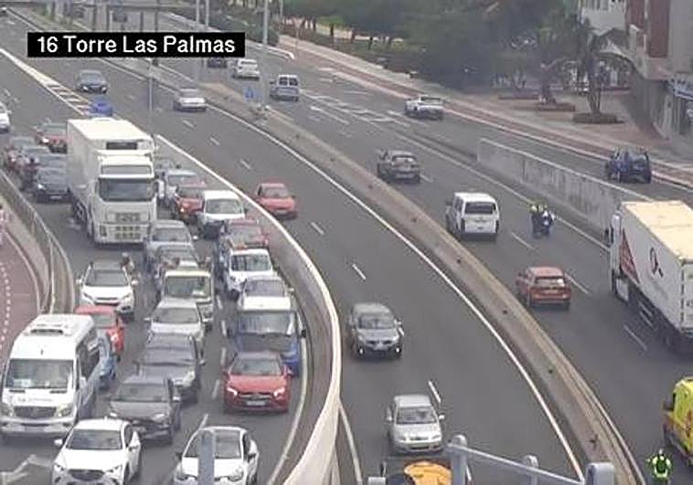 Caos en la Avenida Marítima en sentido norte y sur