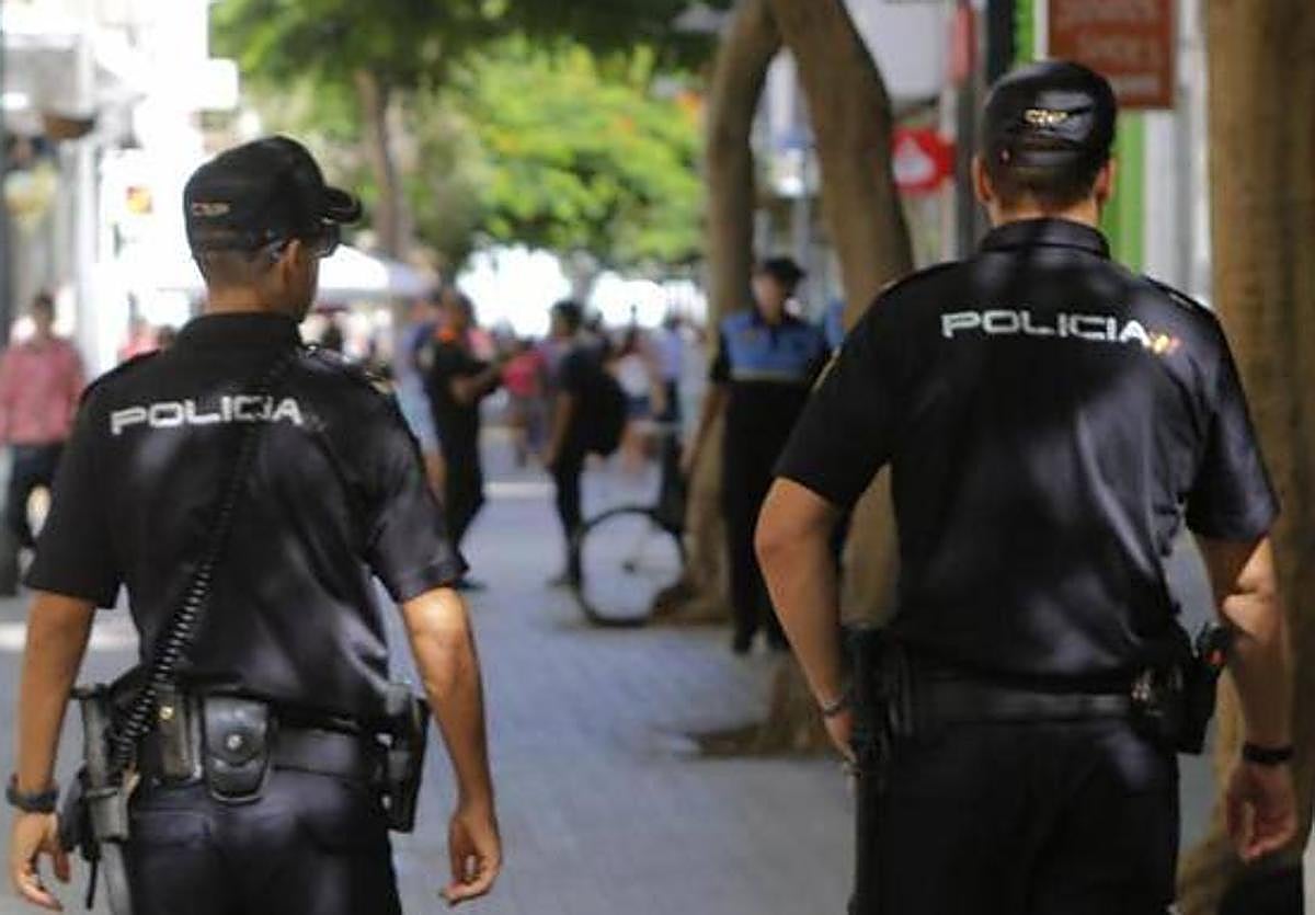 Imagen de archivo de policias nacionales.