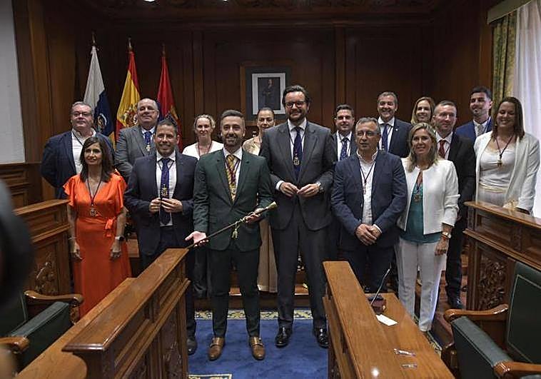 El grupo de Gobierno de Telde tras el pleno para la Constitución del mismo.