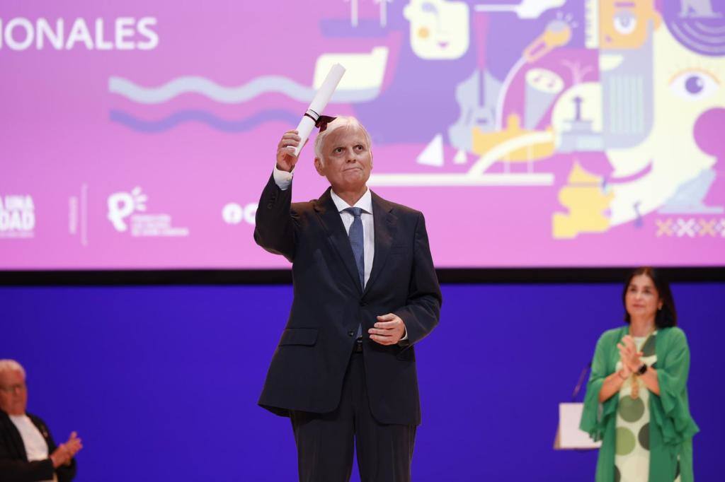 La capital grancanaria reconoce a 25 personalidades e instituciones
