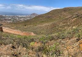 Laderas bajas de Pico Viento, uno de los paisajes afectados por la línea de alta tensión.