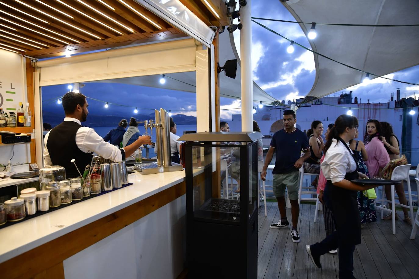 Las Canteras, preparada para los fuegos de San Juan