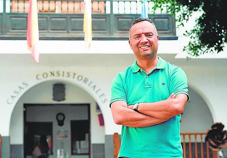 Alexis Ramos, dirigente de Unión Veguera (UVE), nuevo alcalde de San Mateo.