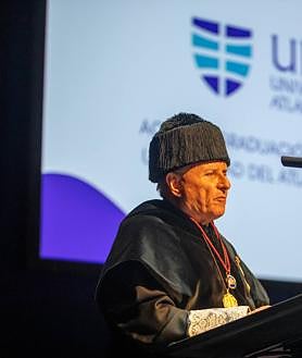 Imagen secundaria 2 - Acto de Graduación de la Universidad del Atlántico Medio - UNAM