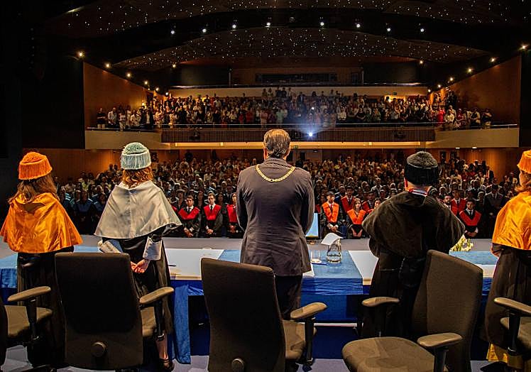 Imagen principal - Acto de Graduación de la Universidad del Atlántico Medio - UNAM