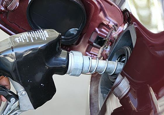 Consejos para conseguir ahorrar gasolina durante tus vacaciones de verano