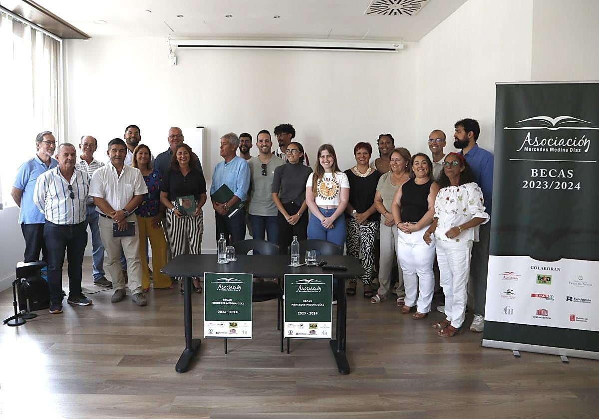 Acto de presentación de las becas para el próximo curso.