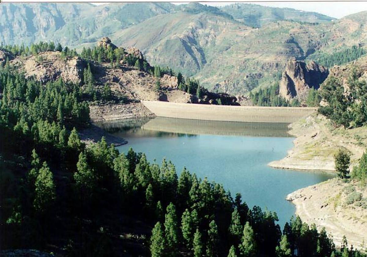 Vista de la presa de La Cumbre o de Los Hornos, en el municipio de Tejeda.