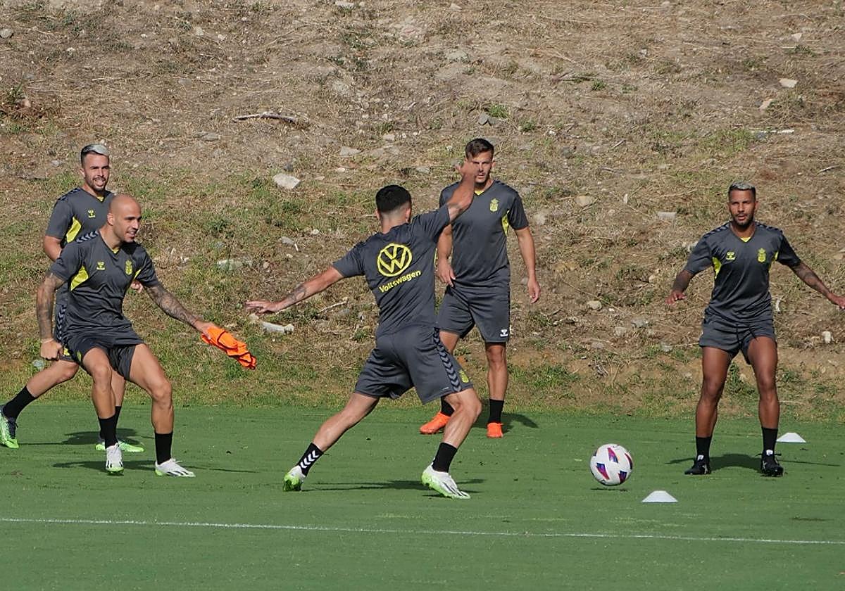 Imagen del entrenamiento de esta mañana en la Atalaya (Estepona).