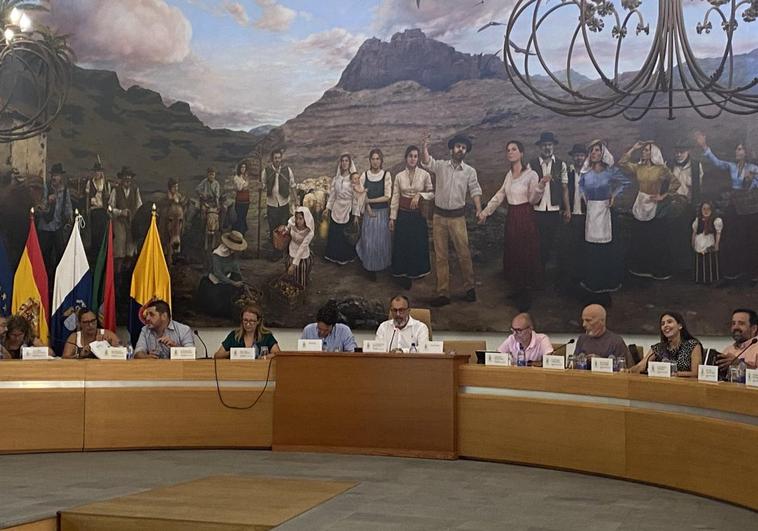 Santa Lucía aprueba las retribuciones del gobierno sin ninguna subida de sueldo