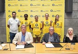 Firma del convenio, este viernes.