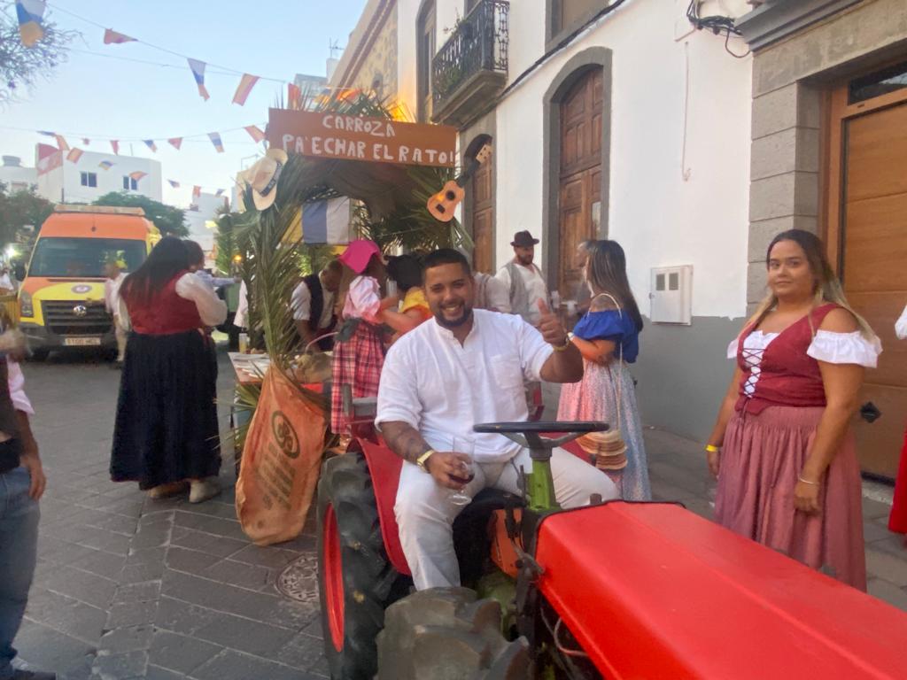 Santiago El Chico, de avanzadilla en su propia romería