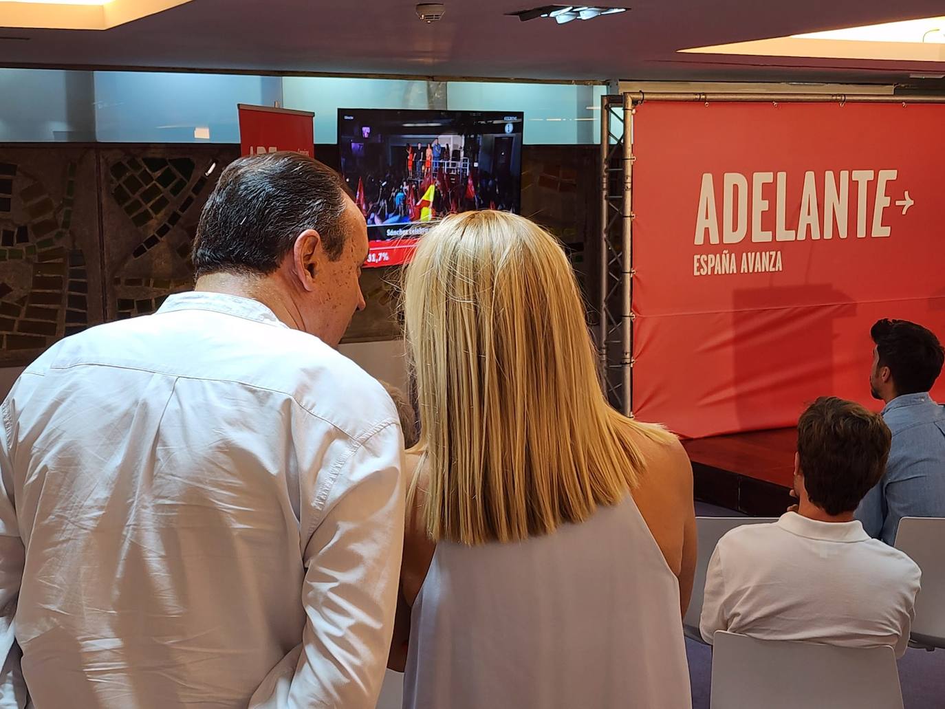 La noche electoral en la sede de los partidos