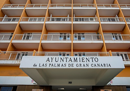 Fachada del Ayuntamiento de Las Palmas de Gran Canaria.